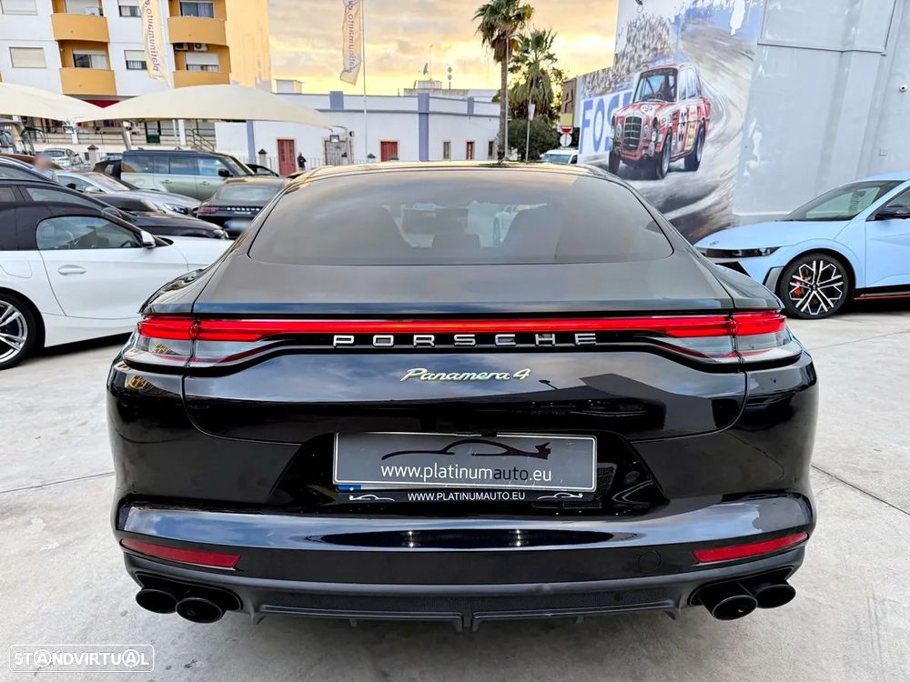 Porsche Panamera 4 E-Hybrid - 4