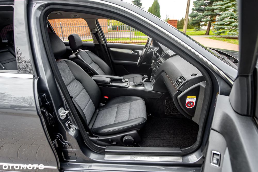 Mercedes-Benz Klasa C 200 7G-TRONIC Avantgarde Edition - 21