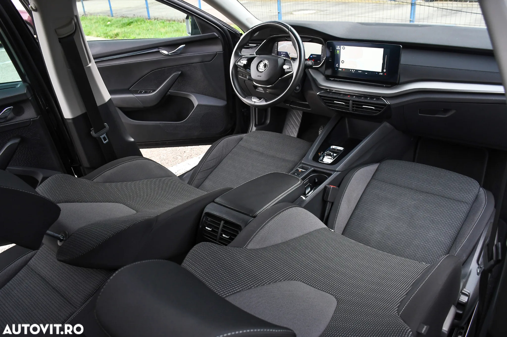 Skoda Octavia Combi 2.0 TDI 150 CP DSG Selection - 14