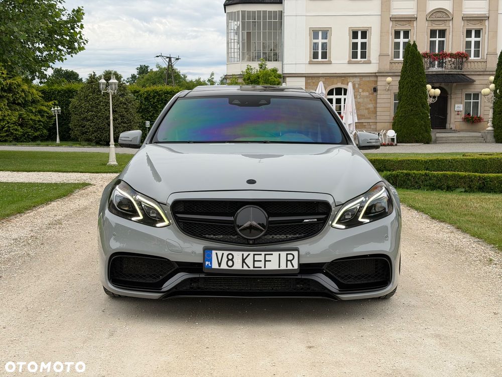 Mercedes-Benz Klasa E - 9