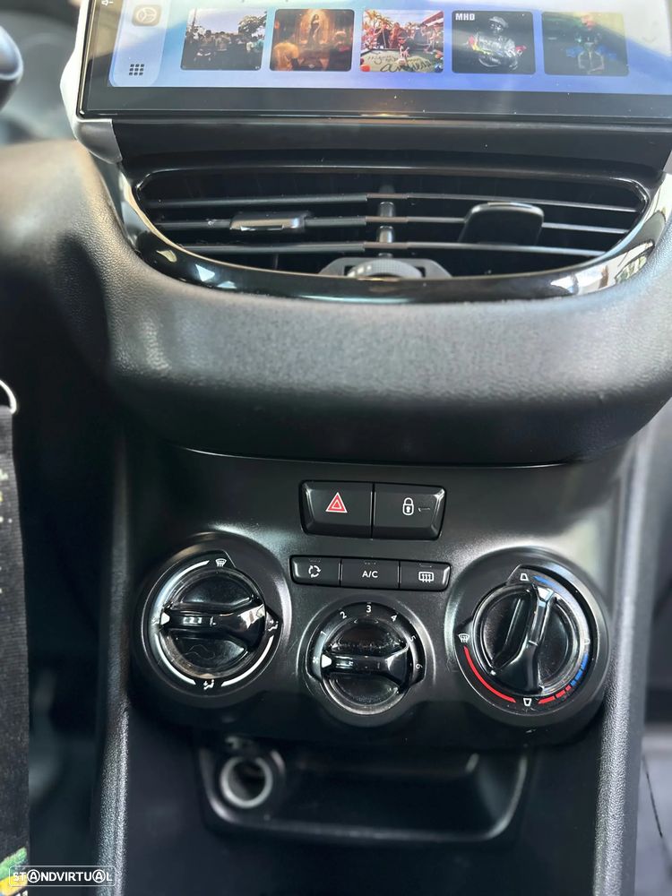 Peugeot 208 HDi 68 Access - 26