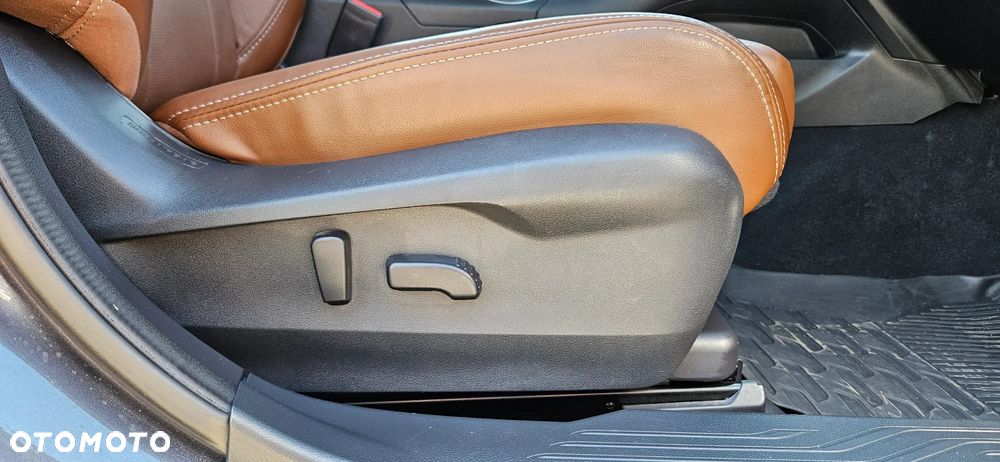 Subaru Outback 2.5i Exclusive - 23