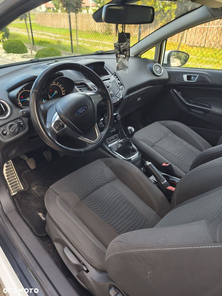 Ford Fiesta - 6