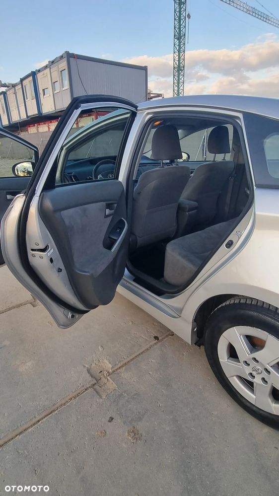 Toyota Prius 1.8 HSD Active - 11