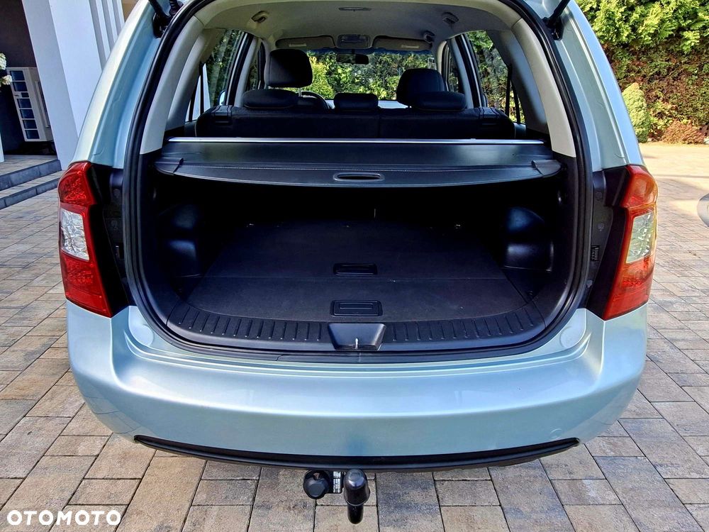 Kia Carens 2.0 EX - 23