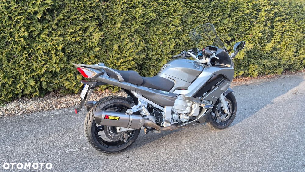 Yamaha FJR - 3