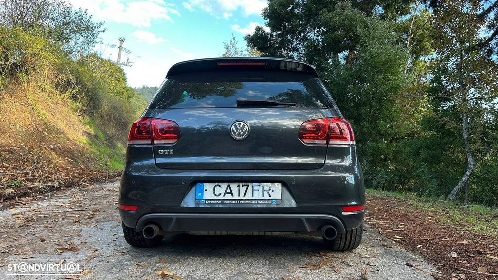VW Golf 2.0 GTI DSG - 2