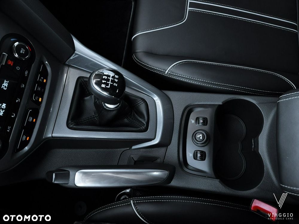 Ford Focus 1.6 EcoBoost Titanium - 12