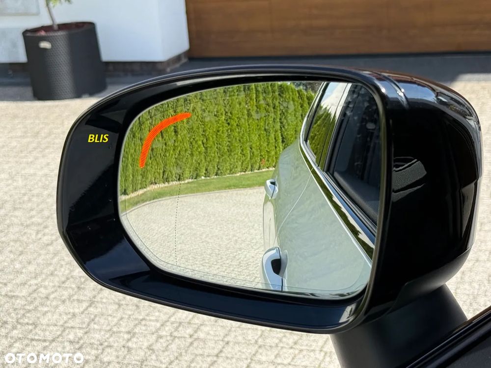 Volvo XC 60 B5 B AWD Plus Dark - 12