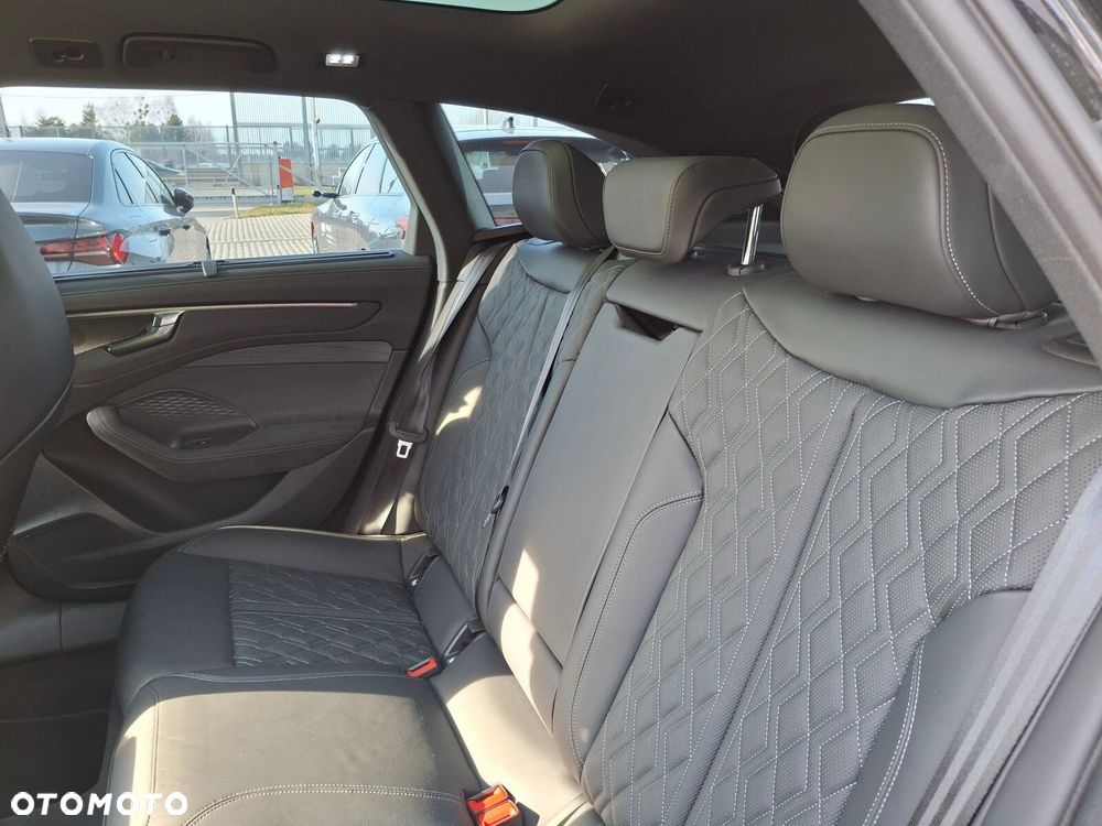 Audi A6 Avant - 31