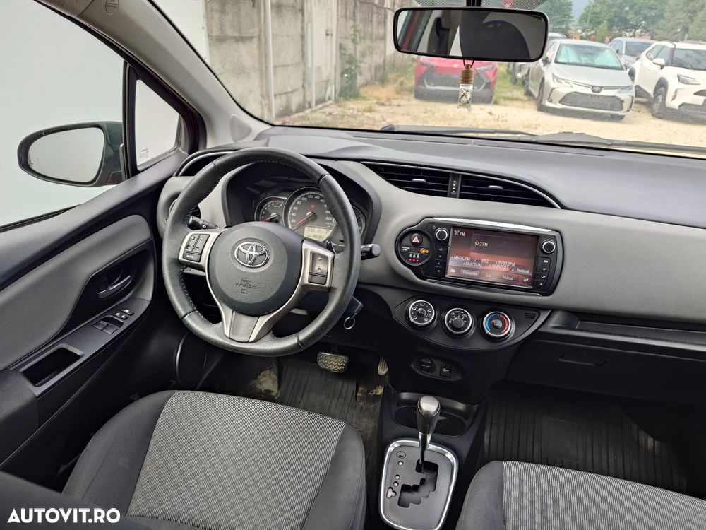Toyota Yaris 1.33 L Dual VVT-i 5D Multidrive S Luna - 16