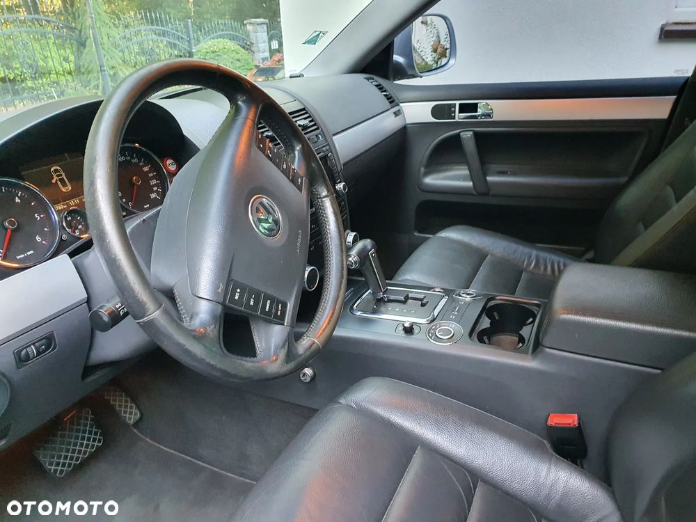 Volkswagen Touareg 3.0 V6 TDI DPF Automatik - 6