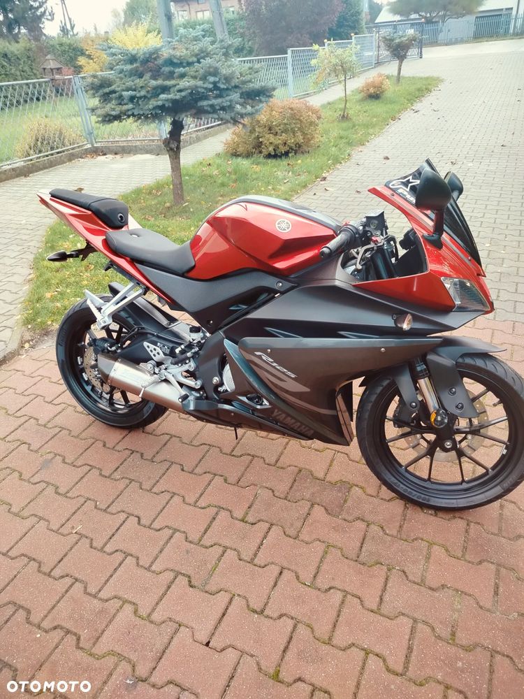 Yamaha YZF - 1