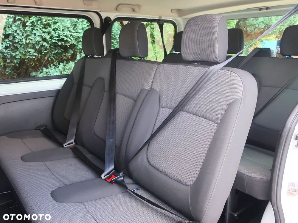 Renault Trafic - 12