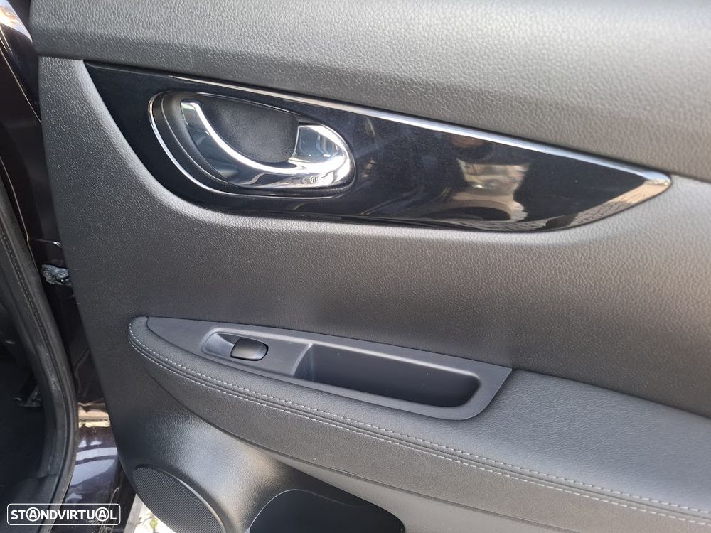 Nissan Qashqai 1.6 dCi Tekna Premium 17 Pele S P.Preta Xtronic - 38