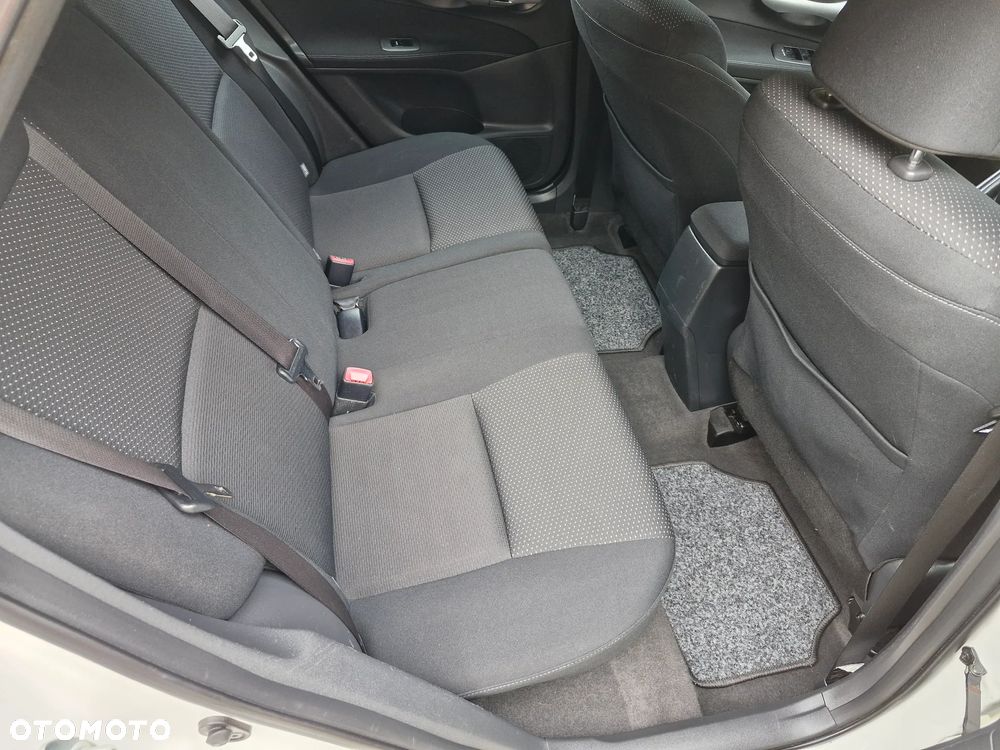 Toyota Auris 1.6 Prestige - 8