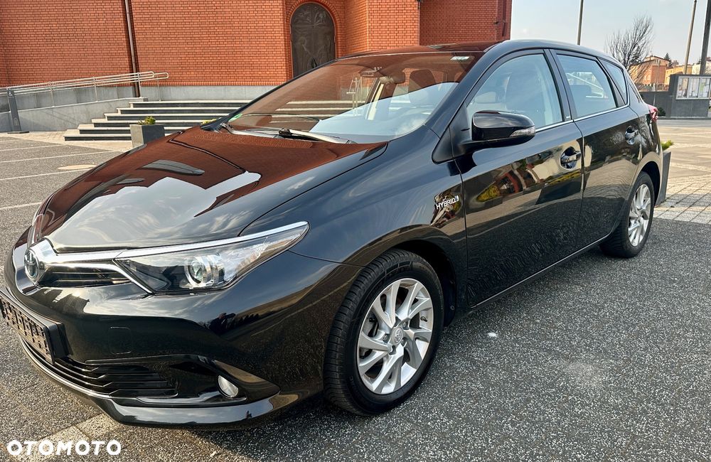 Toyota Auris - 1