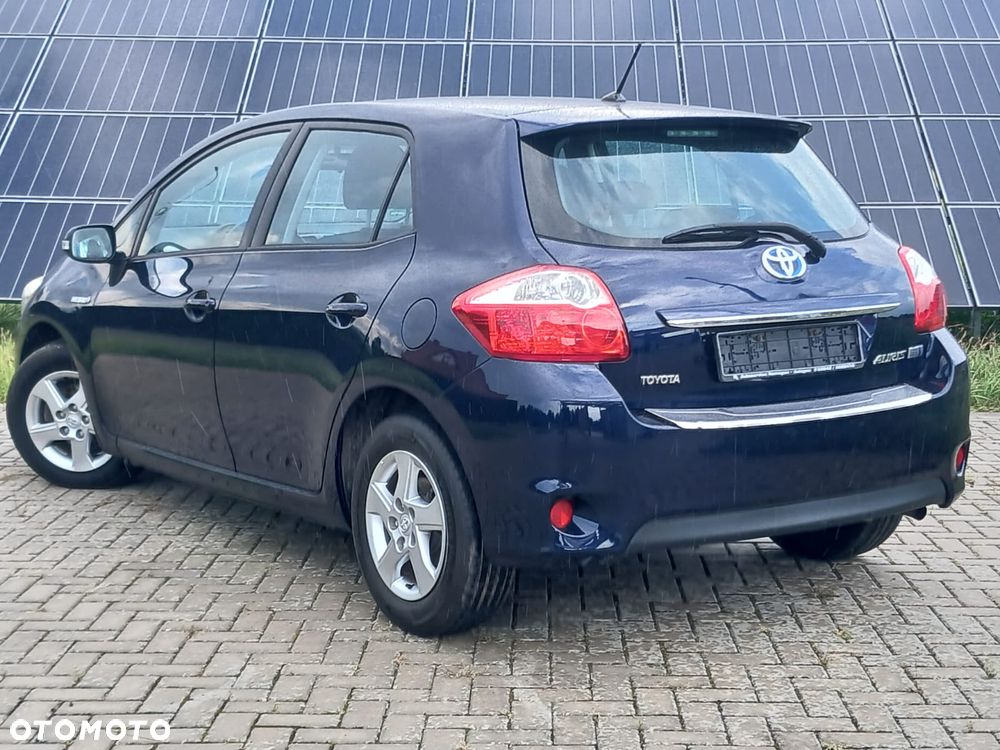 Toyota Auris - 4