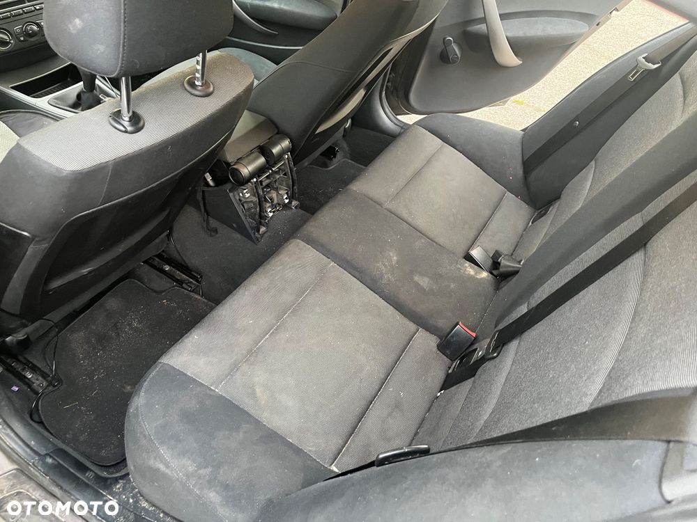 BMW Seria 1 116i - 20