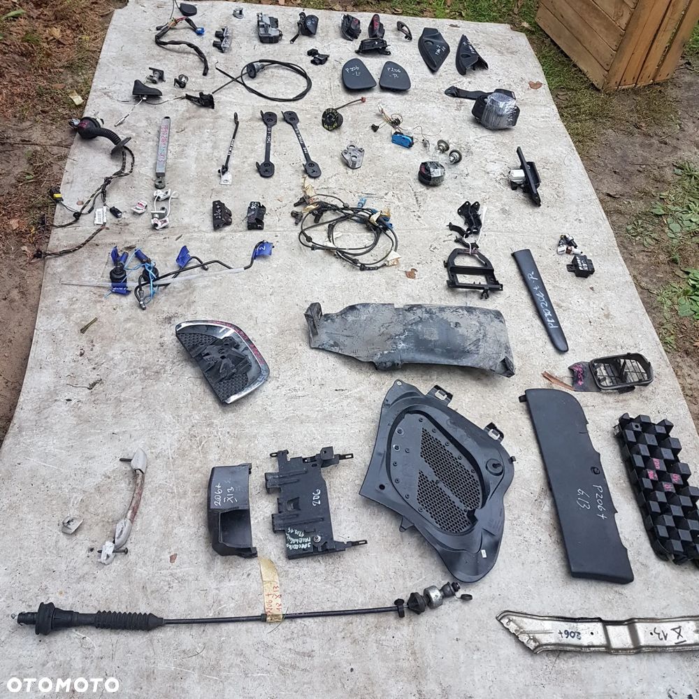 przewód rurka końcówka drążka z maglownica listwa drzwi antena dachowa nakładka obudowa stacyjki licznika boczek bagażnika peugeot 206 plus + - 1