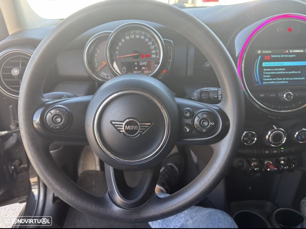 MINI 5 Portas One D Blackyard - 11