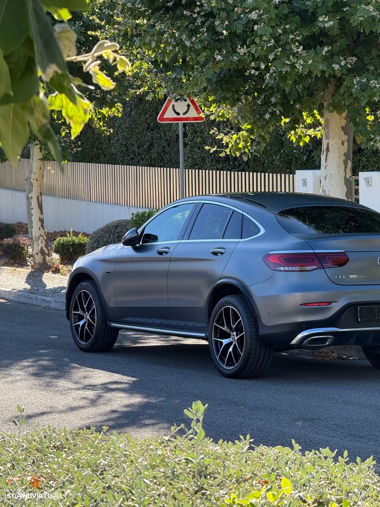 Mercedes-Benz GLC 300 de 4Matic 9G-TRONIC AMG Line - 11