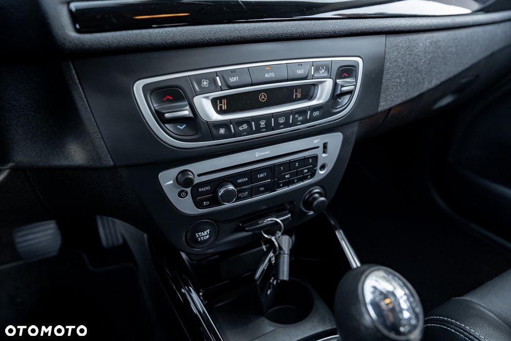 Renault Megane ENERGY TCe 115 Start & Stop Bose Edition - 34