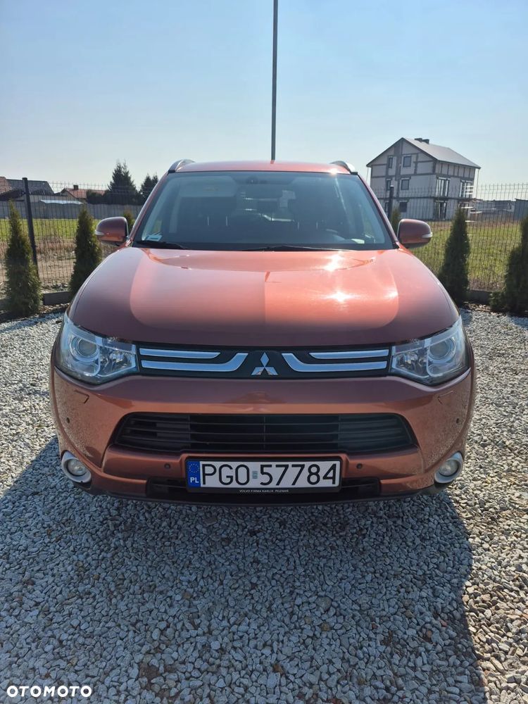 Mitsubishi Outlander 2.2 DID Intense - 3