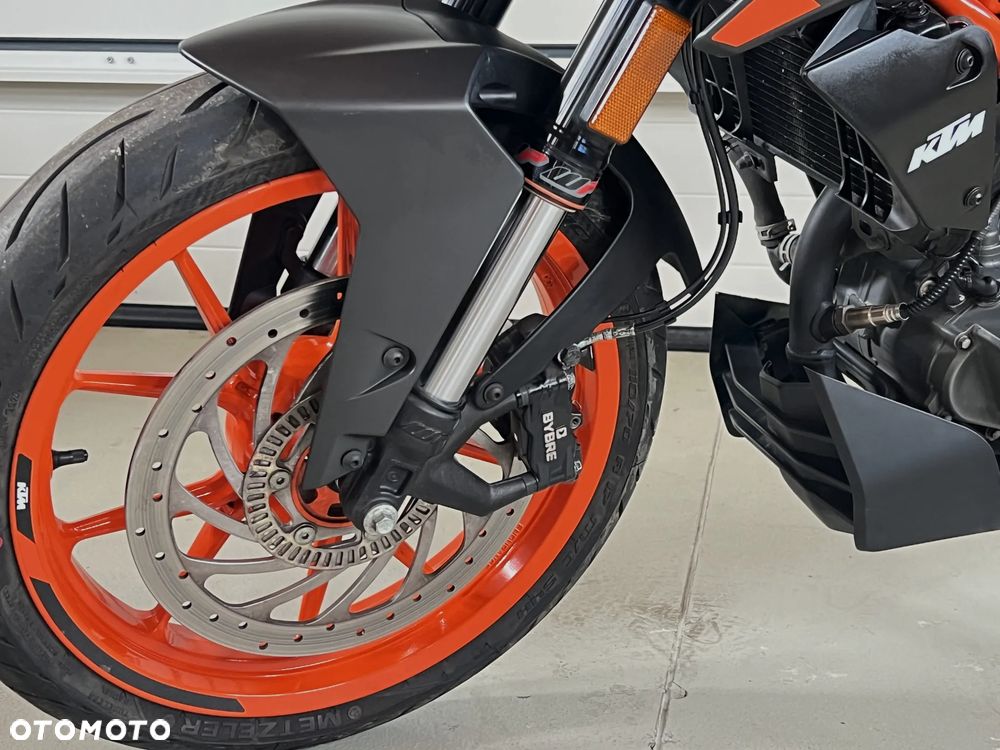 KTM Duke 125 - 6