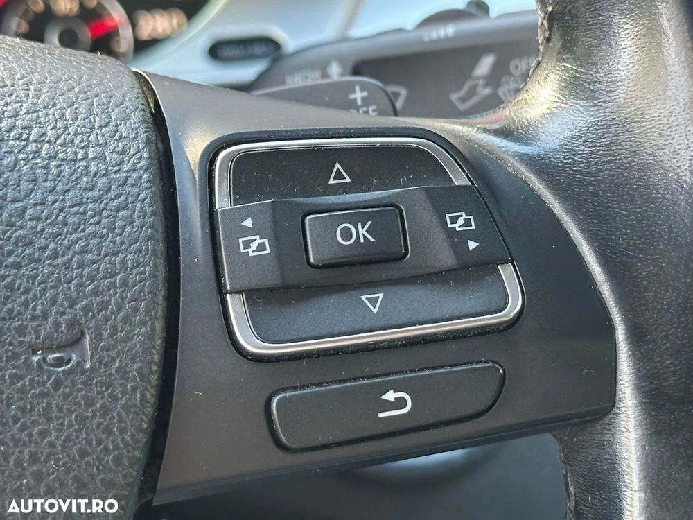 Volkswagen Passat - 23