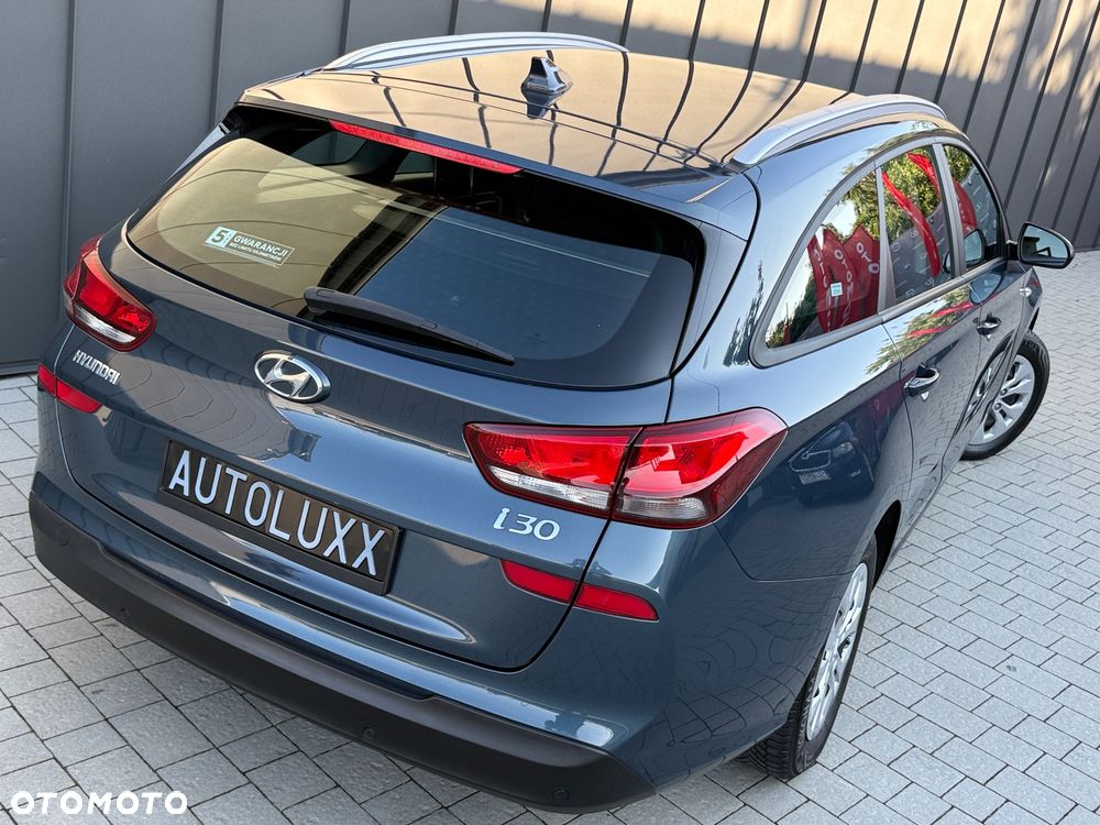 Hyundai i30 1.5 DPI Smart - 16