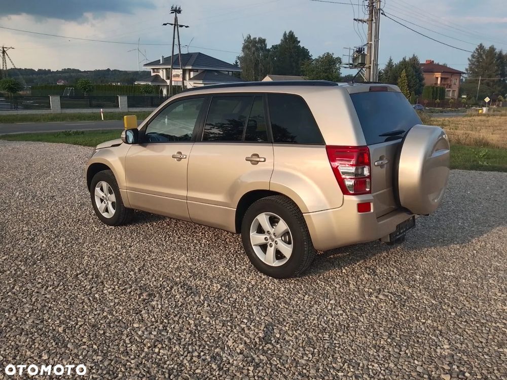 Suzuki Grand Vitara 2.4 Premium EU5 - 29
