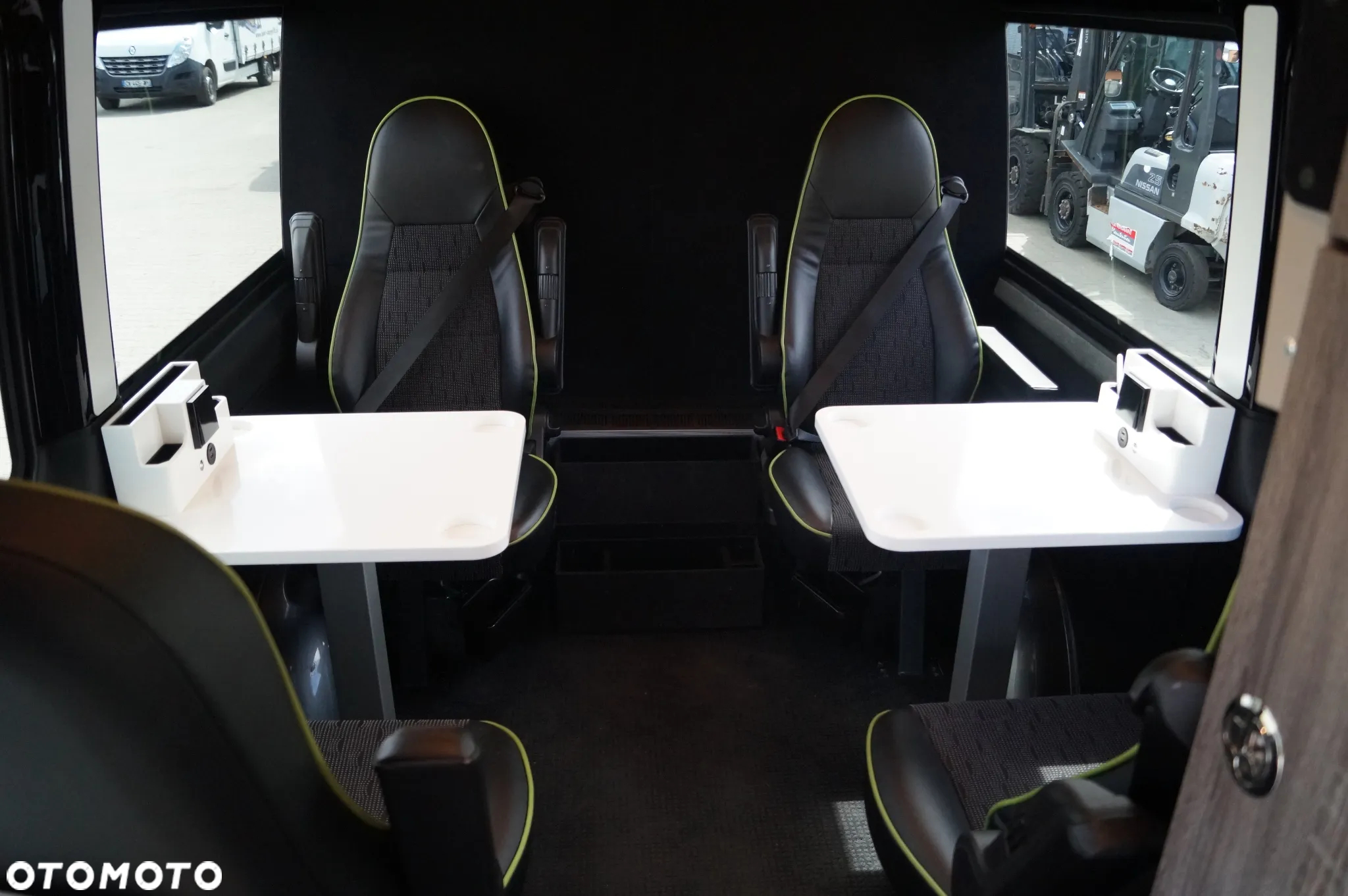 Mercedes-Benz Sprinter - 18