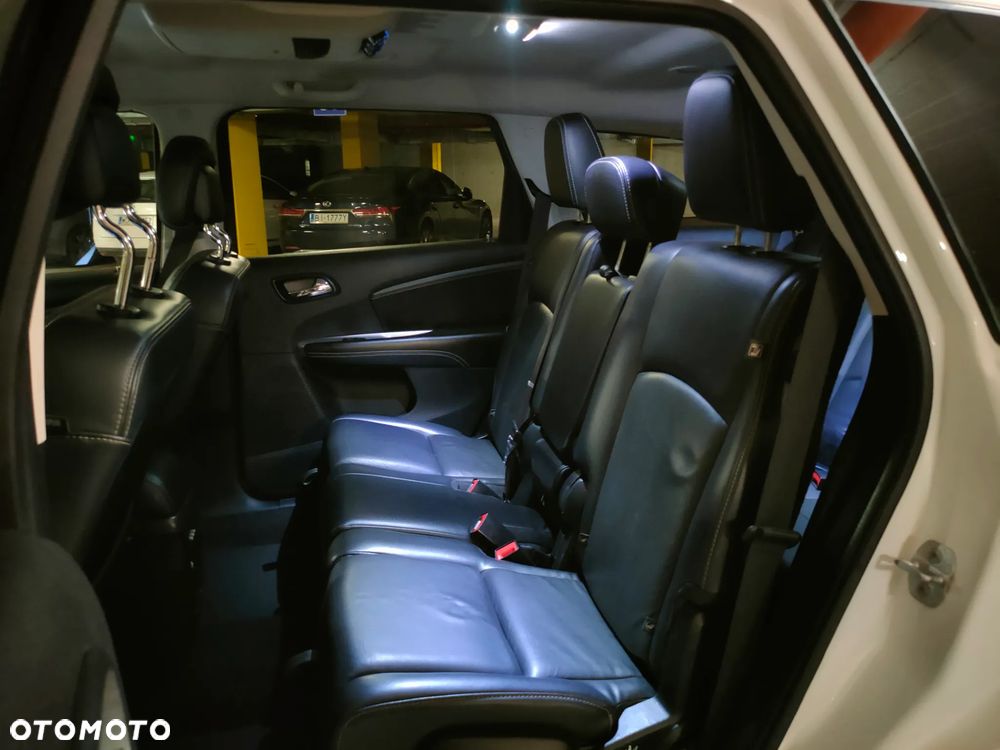 Fiat Freemont 2.0 Multijet 16V DPF Automatik Allrad Lounge - 23