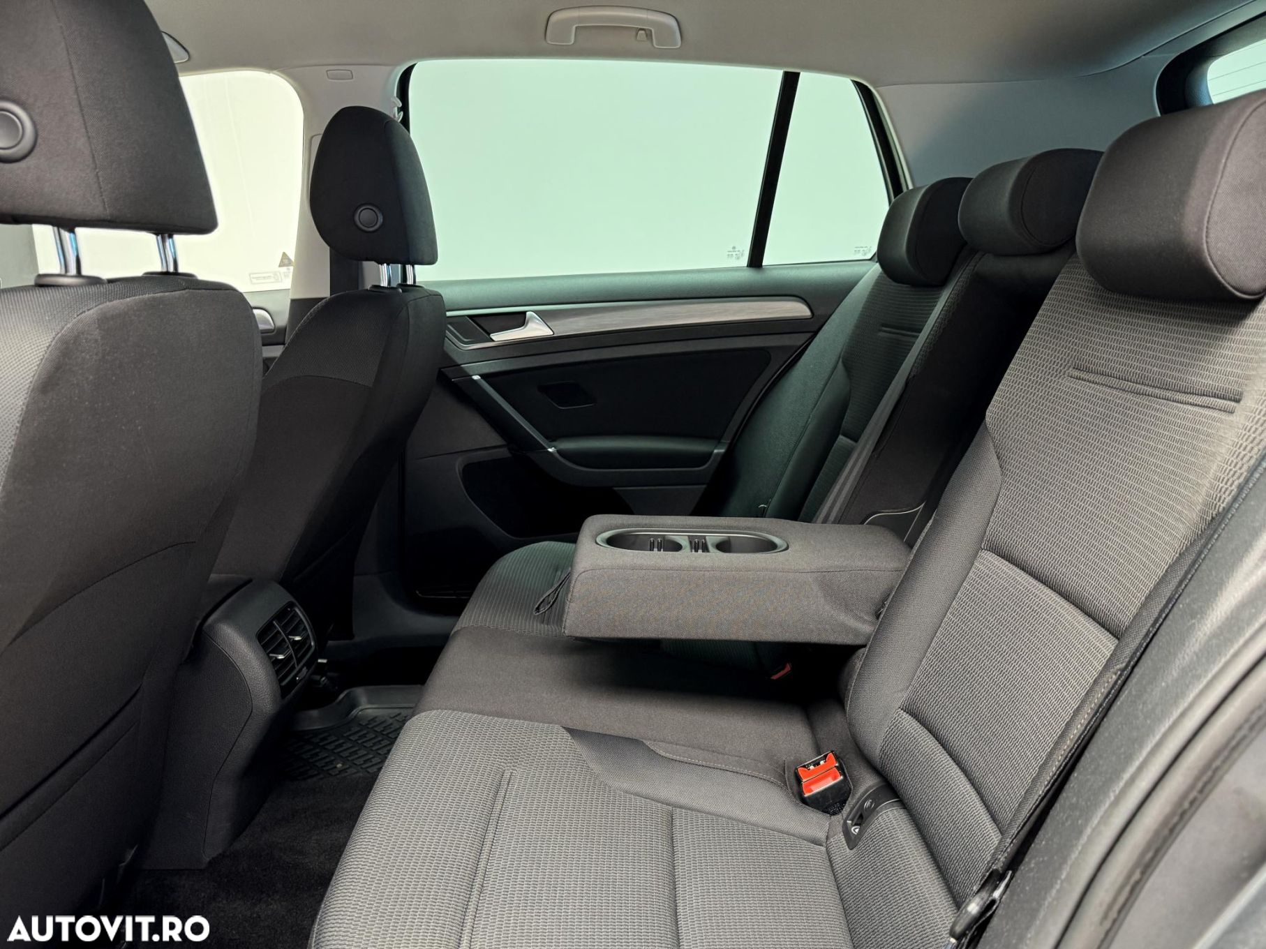 Volkswagen Golf e-Golf - 20
