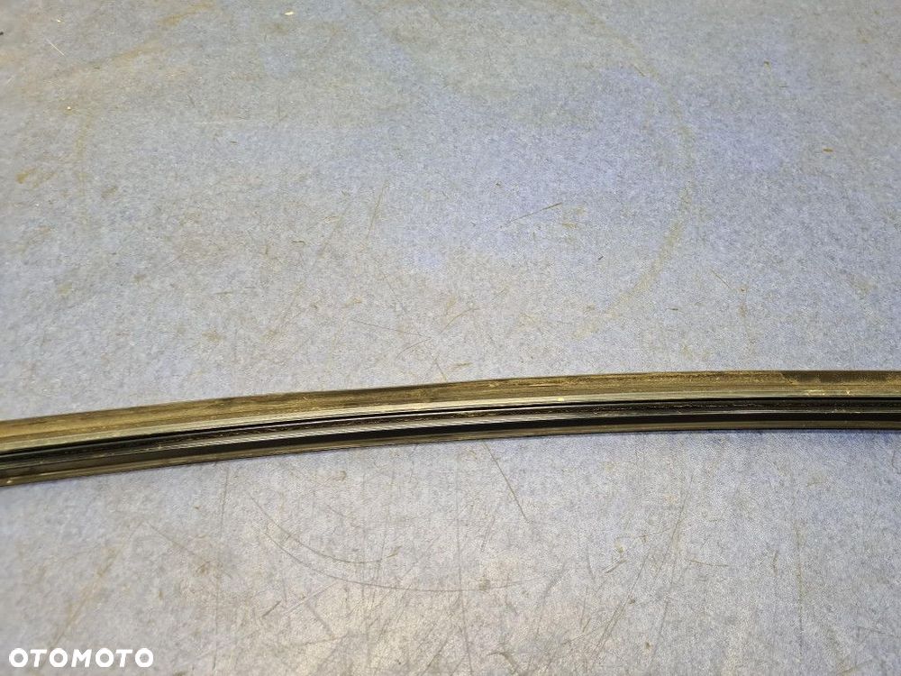 MERCEDES-BENZ W202 SEDAN LISTWA OZDOBNA CHROMOWANA SZYBY TYLNEJ - 7