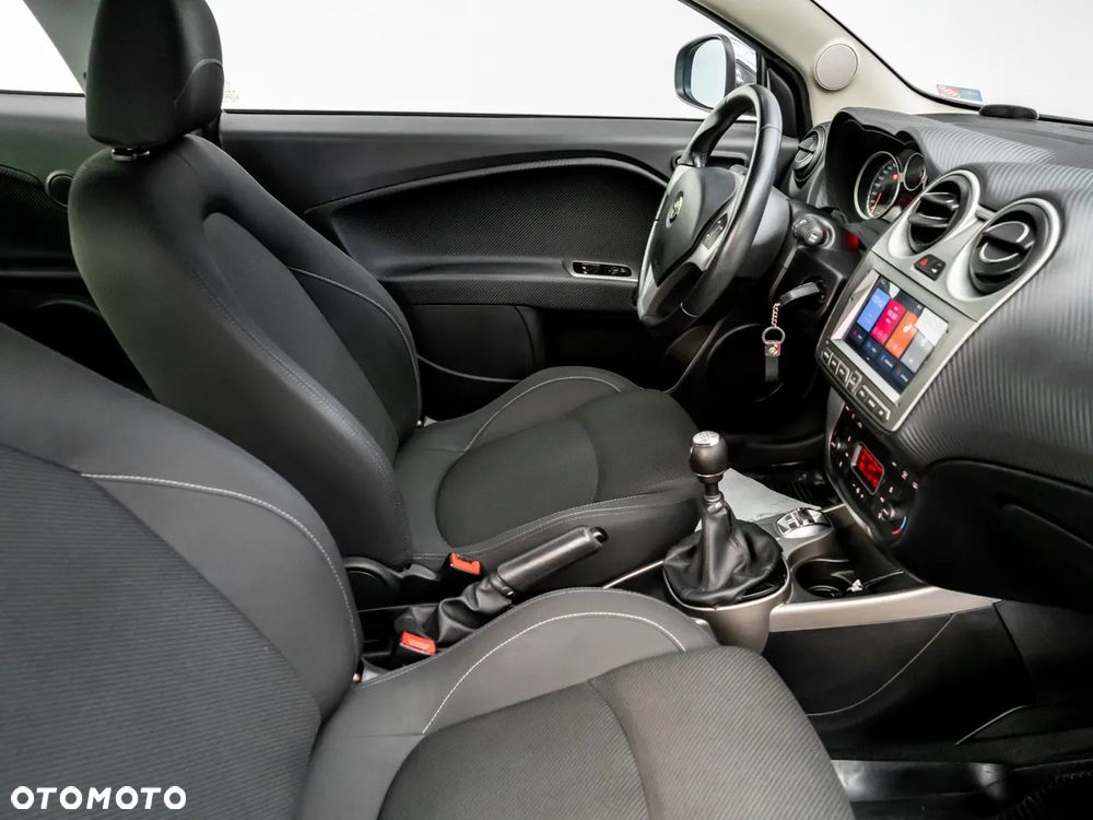 Alfa Romeo Mito - 25