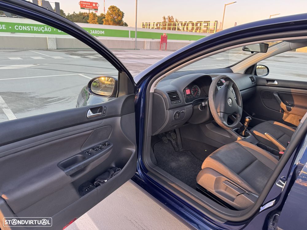 VW Golf 1.4i Trendline - 11
