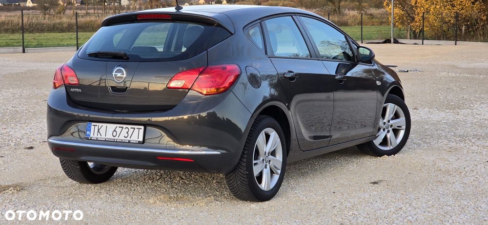 Opel Astra - 9