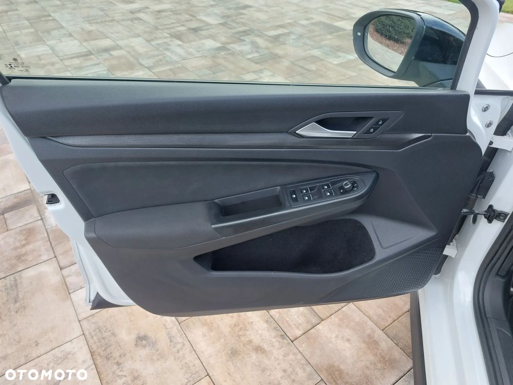 Volkswagen Golf VIII 2.0 TSI GTI DSG - 12