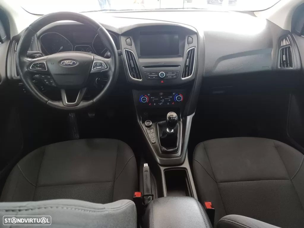 Ford Focus SW 1.0 EcoBoost S&S COOL&CONNECT - 18