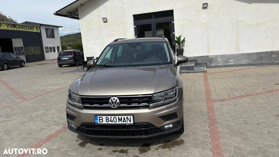 Volkswagen Tiguan 2.0 TDI 4Mot DSG Comfortline - 9