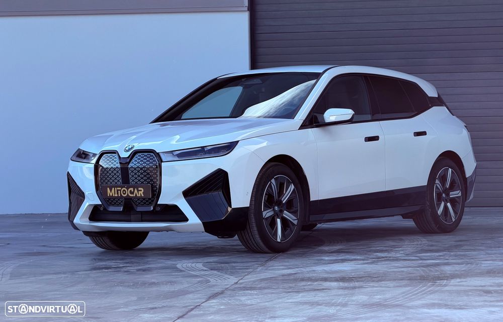BMW iX xDrive40 - 4