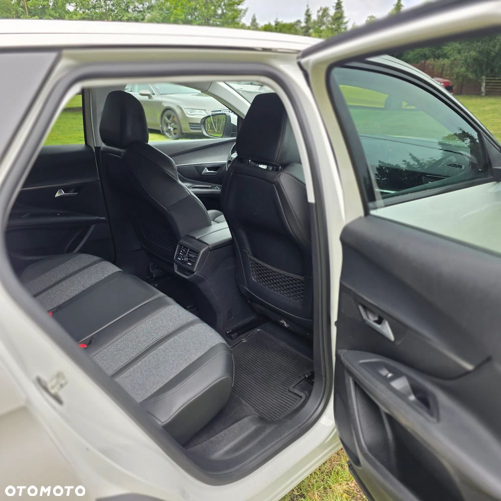 Peugeot 3008 PureTech 130 Stop & Start GPF EAT8 Active Business-Paket - 20