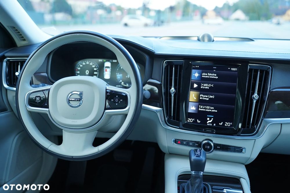 Volvo S90 D4 Geartronic Inscription - 22