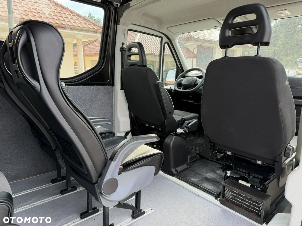 Iveco Daily 35S18 - 25