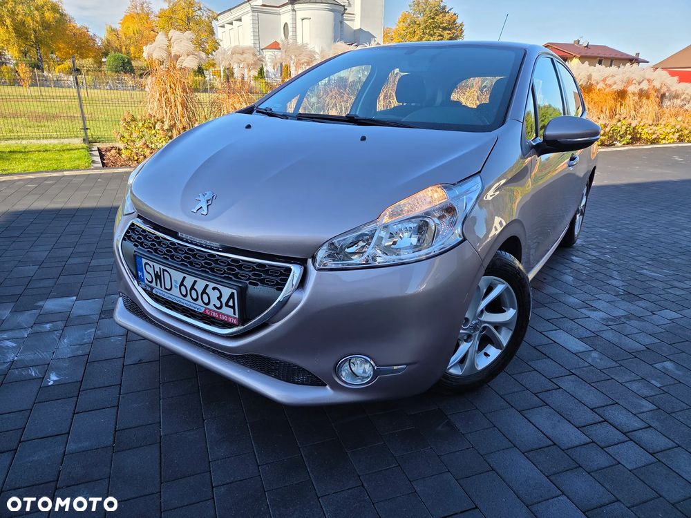 Peugeot 208