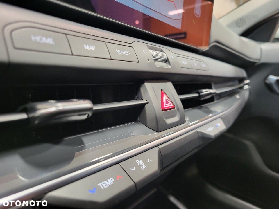 Kia K4 - 17