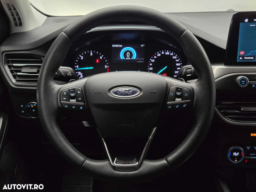 Ford Focus 2.0 EcoBlue Titanium - 8