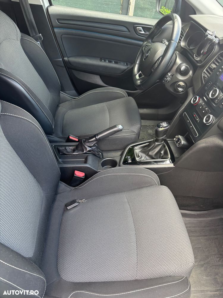Renault Megane TCE 140 GPF Intens - 11